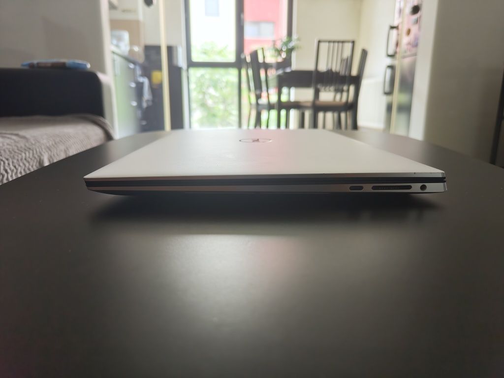 Dell XPS 9500 15.6"