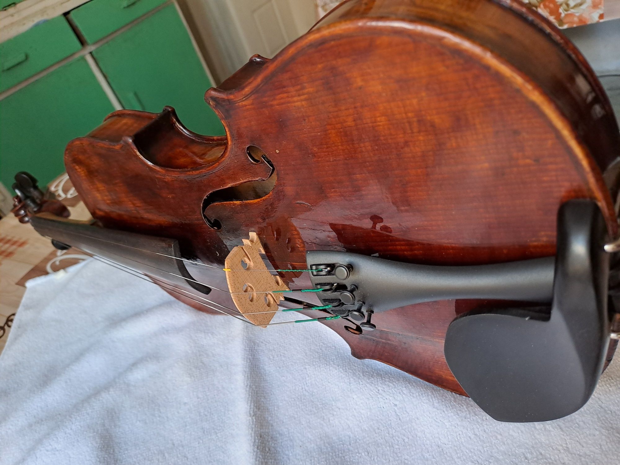 Vând vioară STRADIVARIUS copie