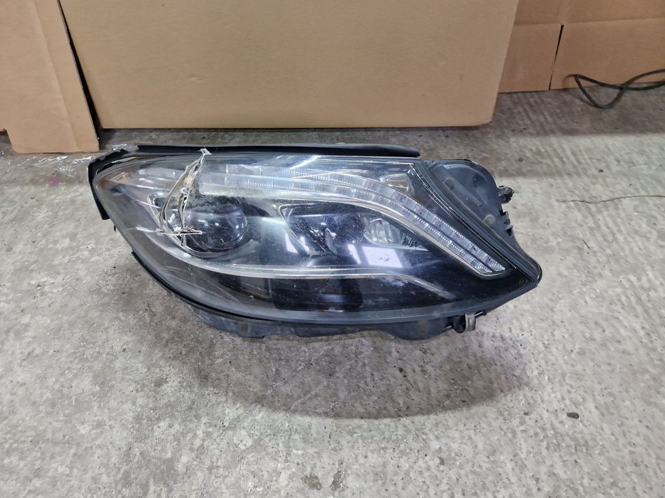 Far dreapta Mercedes S class w222 sticla semnalizare defecta