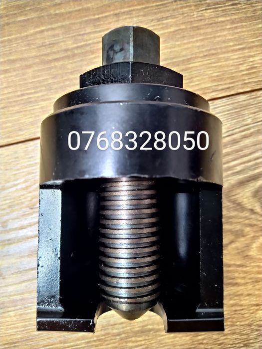 Extractor rotule, pivoti pentru camioane, furgonete, jeepuri etc