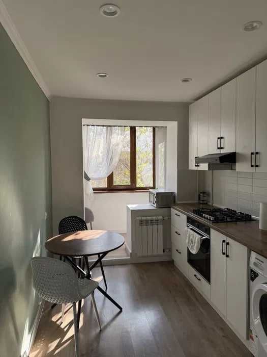 Сдам евро квартиру на Космонавт Цум