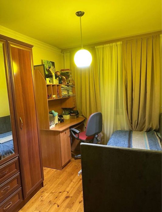 Хамза метро.  4комн. Кирпич.  75м2.  Чистая