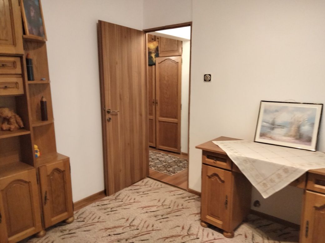 Vind apartament 2 camere 80.000 euro zona Ampoi 3.