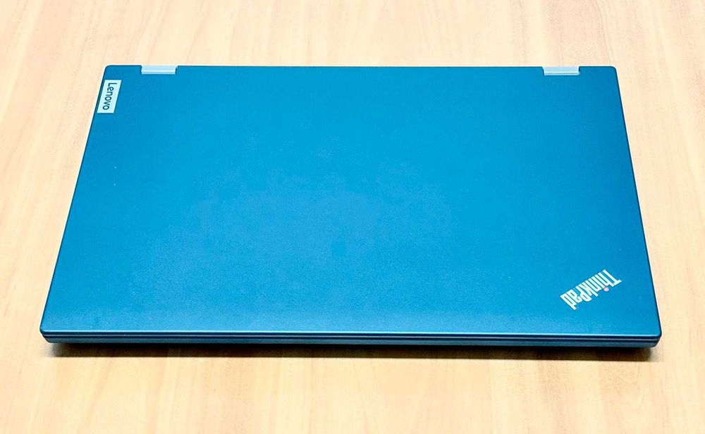 15.6"FHD IPS/i9-10885H/32GB RAM/512GB/RTX 4000-8GB/Lenovo ThinkPad P15