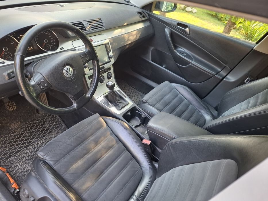 Vând scaune și fete de uși piele VW PASSAT B6,B7 BREAK