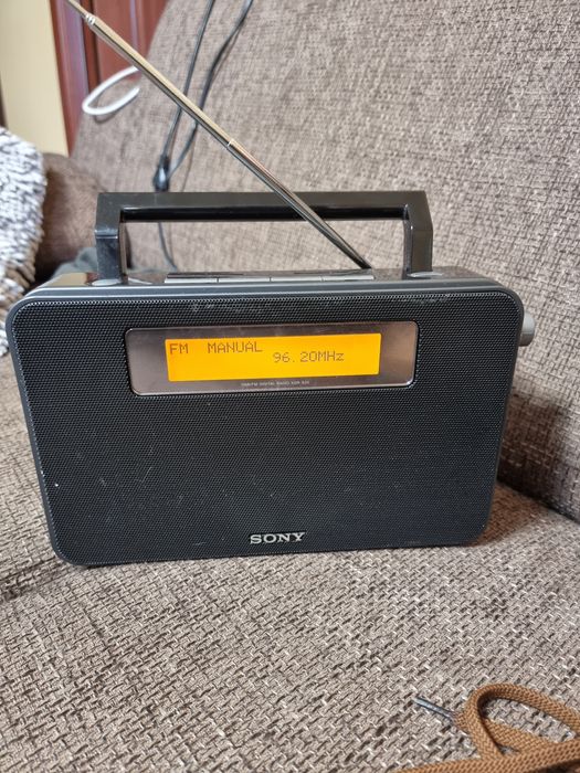 Radio sony impecabil