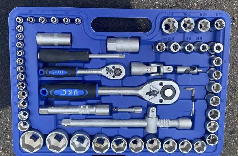 НЕМСКИ К-т Гедоре 108 части UKC Куфар с инструменти гедория тресчотка