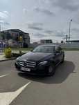Mercedes-Benz E Vând Mercedes E-Classe 220 9G tronic , anul 2016 .