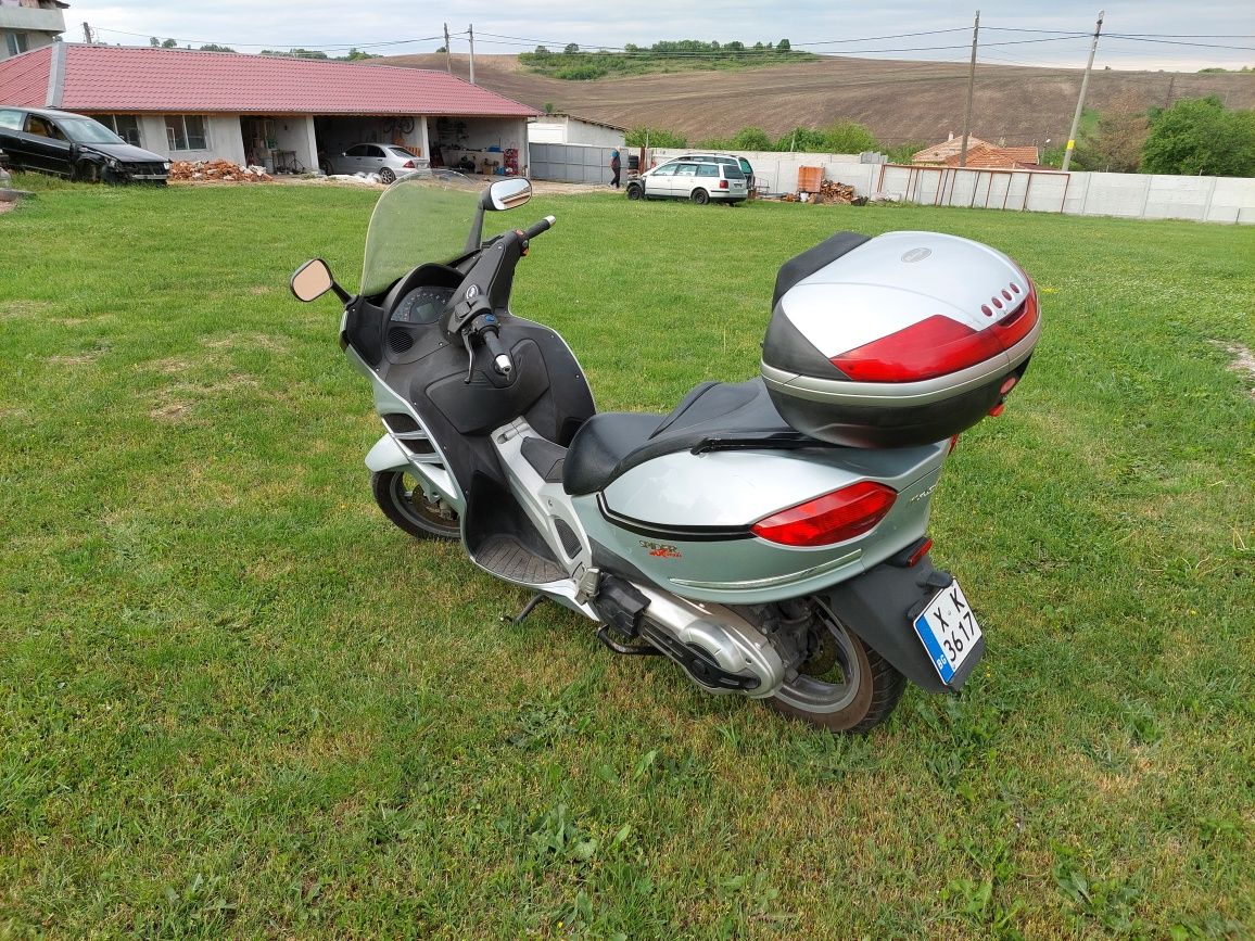 Скутер Malaguti 500 GT