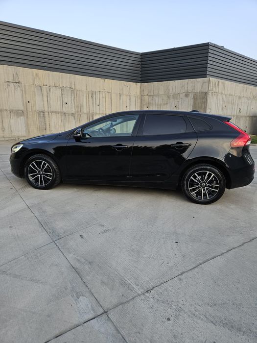 Volvo V40 2.0D 120cp