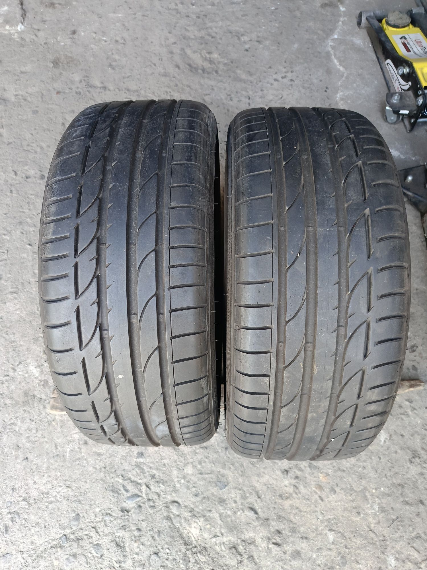 Летни гуми -19цола -225/40-1бр.-110лв."BRIDGESTONE"-като нови
