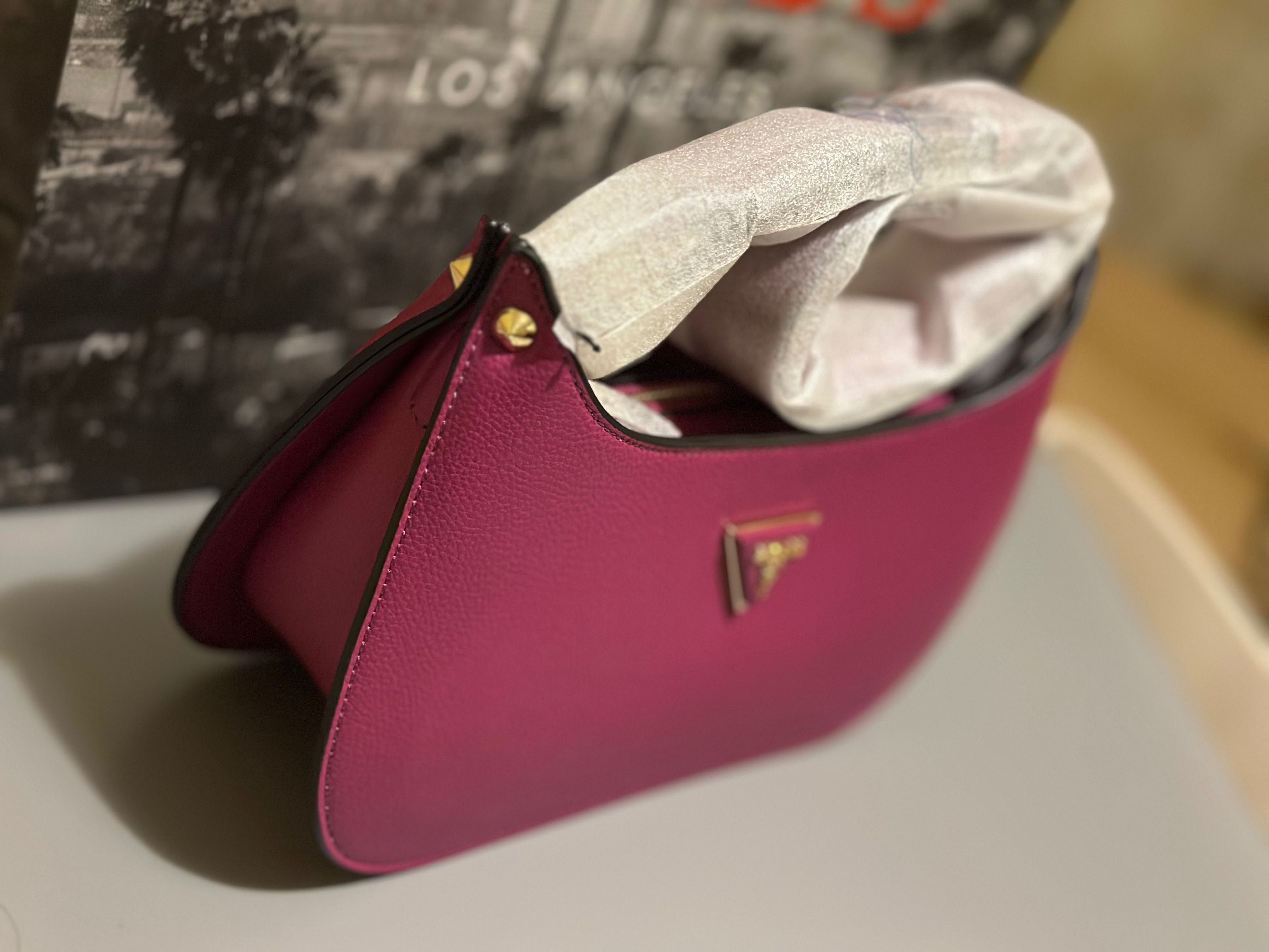 Guess Meridian дамска чанта в два цвята НОВА ЦЕНА
