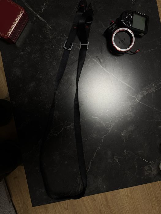 Kit prindere curea peak design capture lens canon E + curea aparat