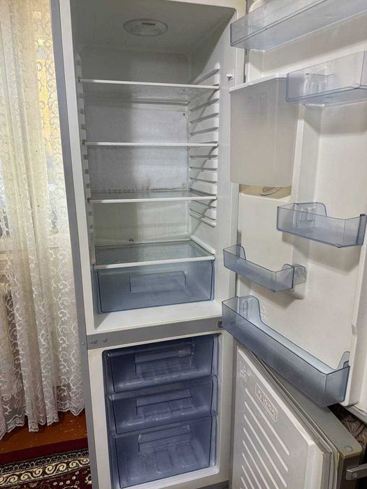 Продаю Холодильник авангард в идеальном состоянии
