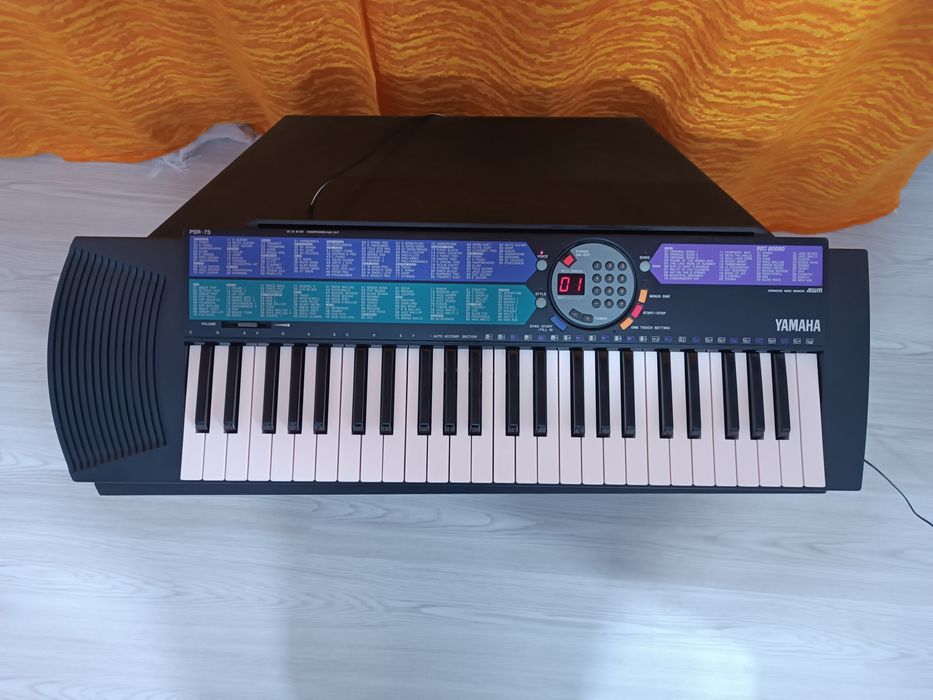 Vând orgă Yamaha