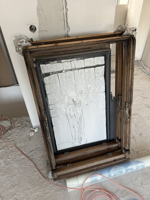 Подарявам Velux прозорци.