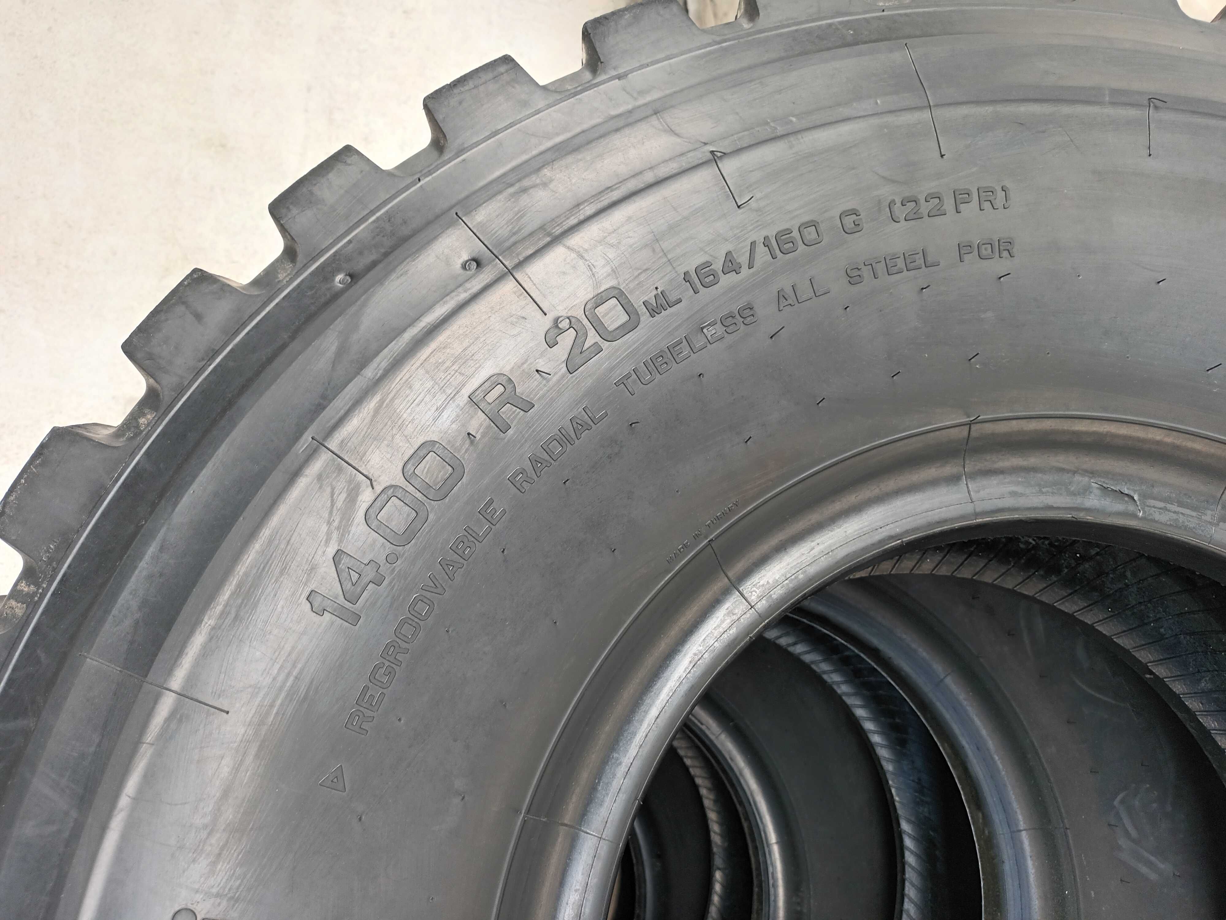6 Тежкотоварни гуми 14.00R20 Pirelli PISTA PS22 164/160G 22PR M+S