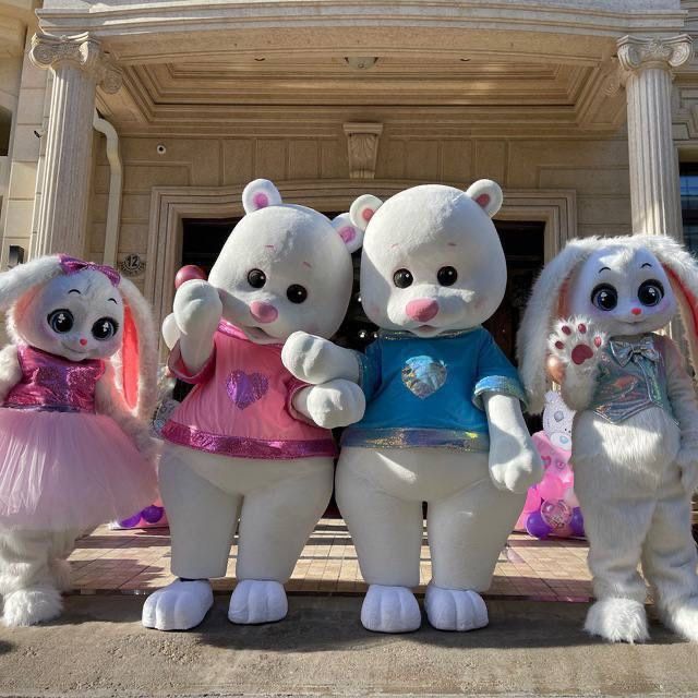 Ayiq Teddy quyon 70 dan ortiq animatorlar sizni xizmatizda