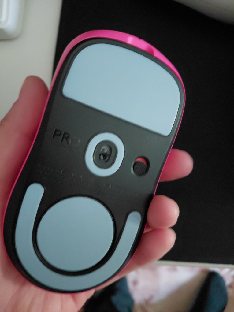Logitech superlight 2 magenta