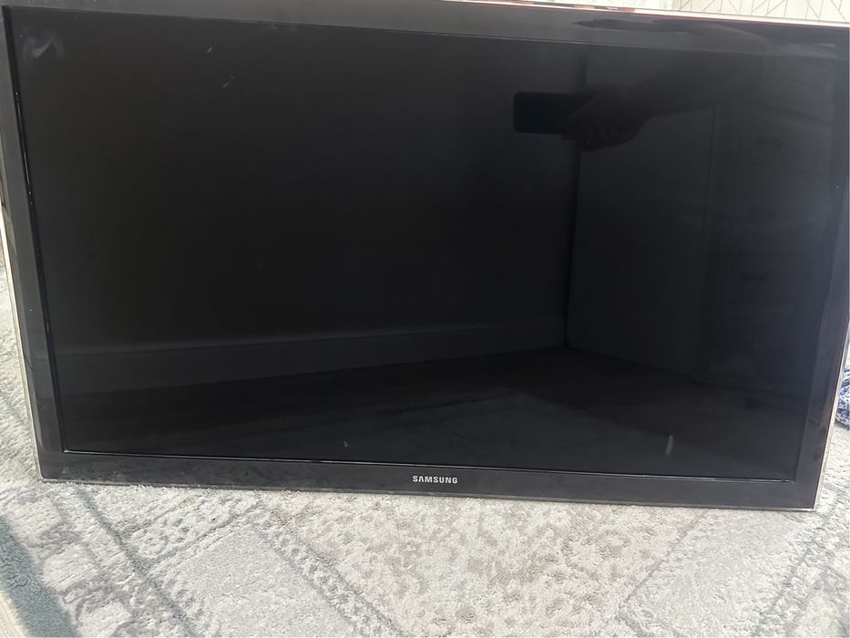 Продам телевизор Самсунг