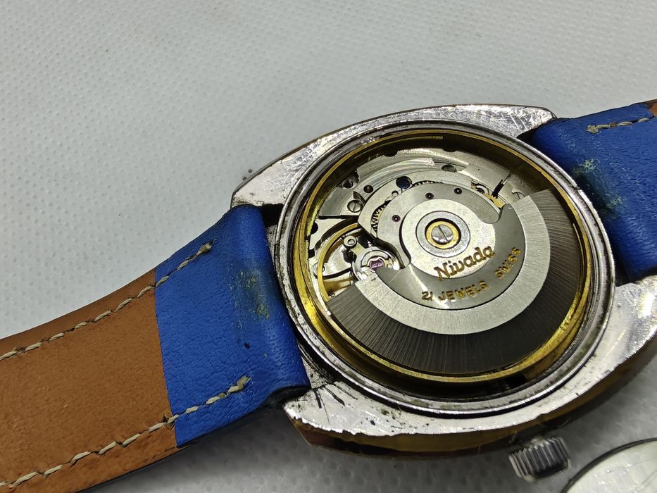 Ceas Nivada automatic cu dată