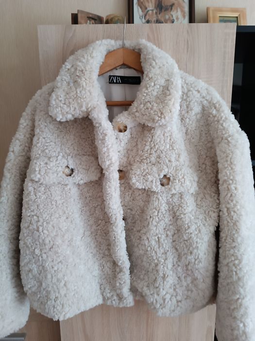 Палто с еко косъм