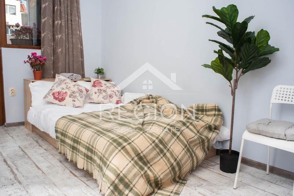 Дава се под наем Двустаен апартамент в Варна, Гръцка махала - 68 кв.м за 464.1 € - Снимка #12