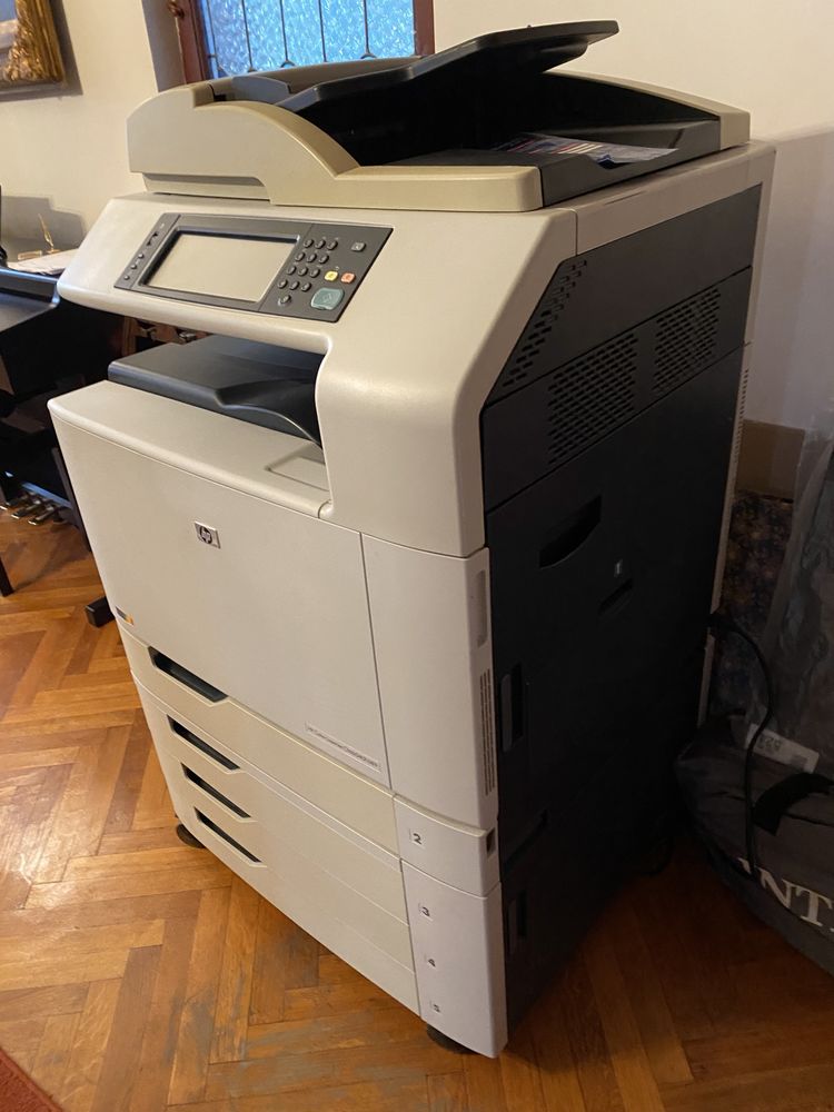 Imprimantă HPCM6040