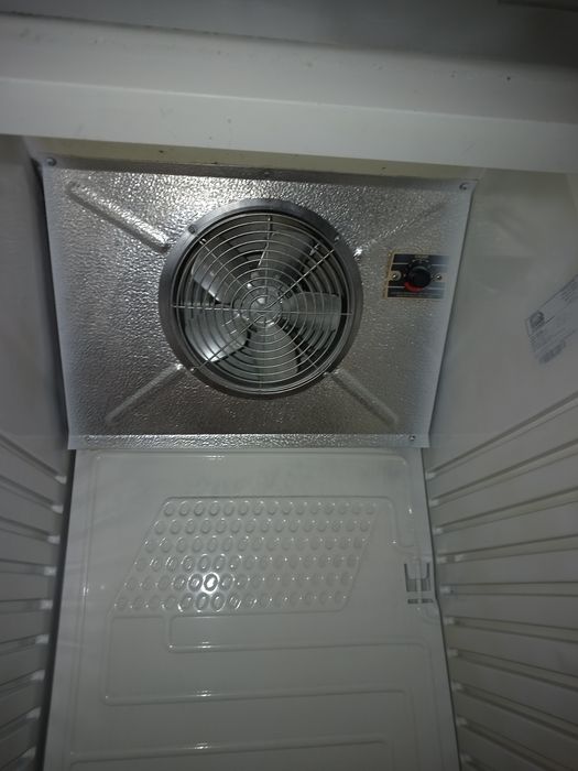 Хладилна Витрина