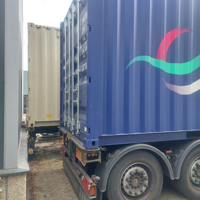 Sasiu containere multi broshuis