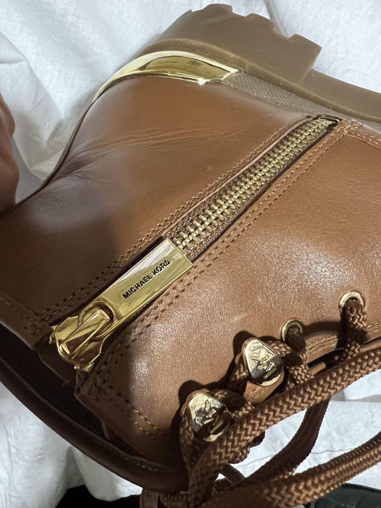 Оригинални боти MichaelKors