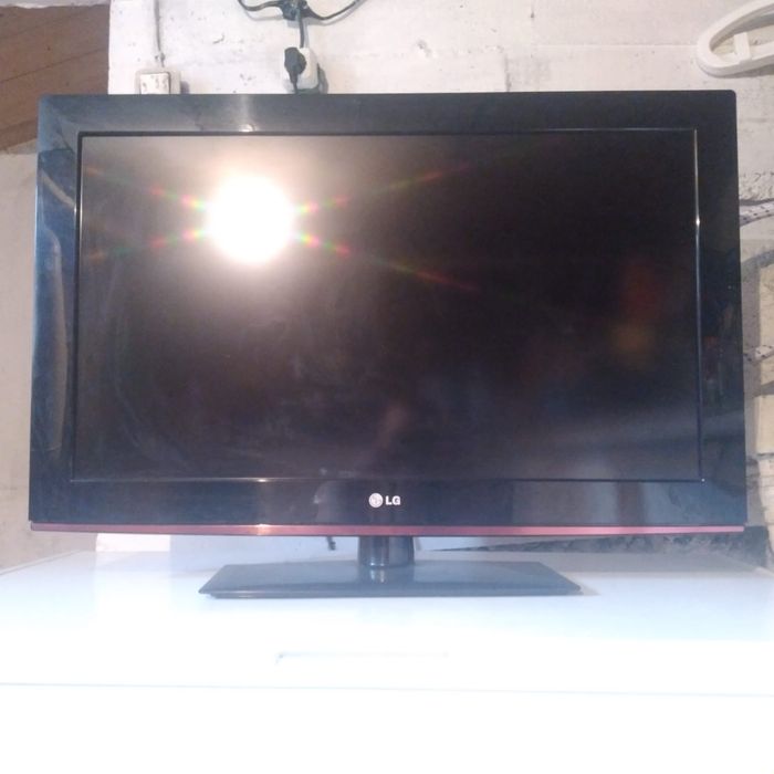 Продам Телевизор LG