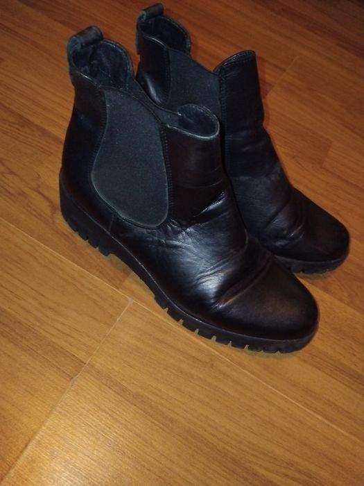 Ghete Dama PIELE NATURALA mărimea 41