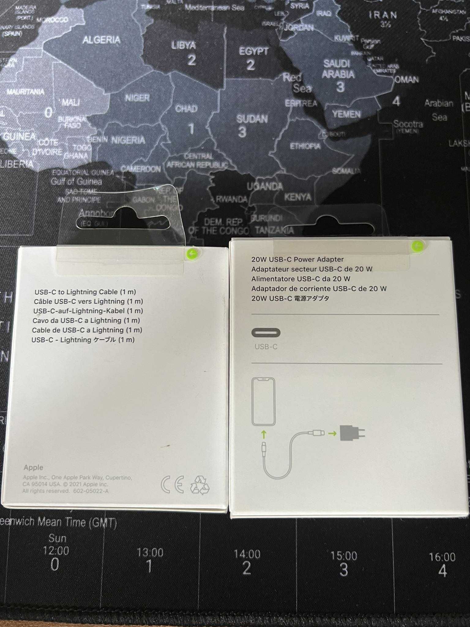 Apple USB C Кабел(1M) и USB C Адаптер(20W)