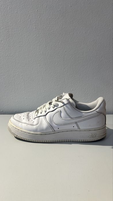 Nike Air Force 1 albi originali – purtați, mici defecte