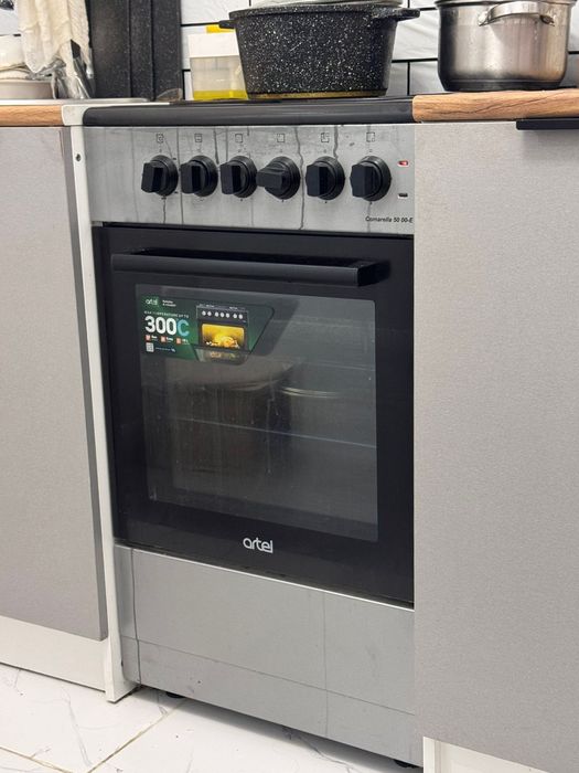 Продам плиту электрическая