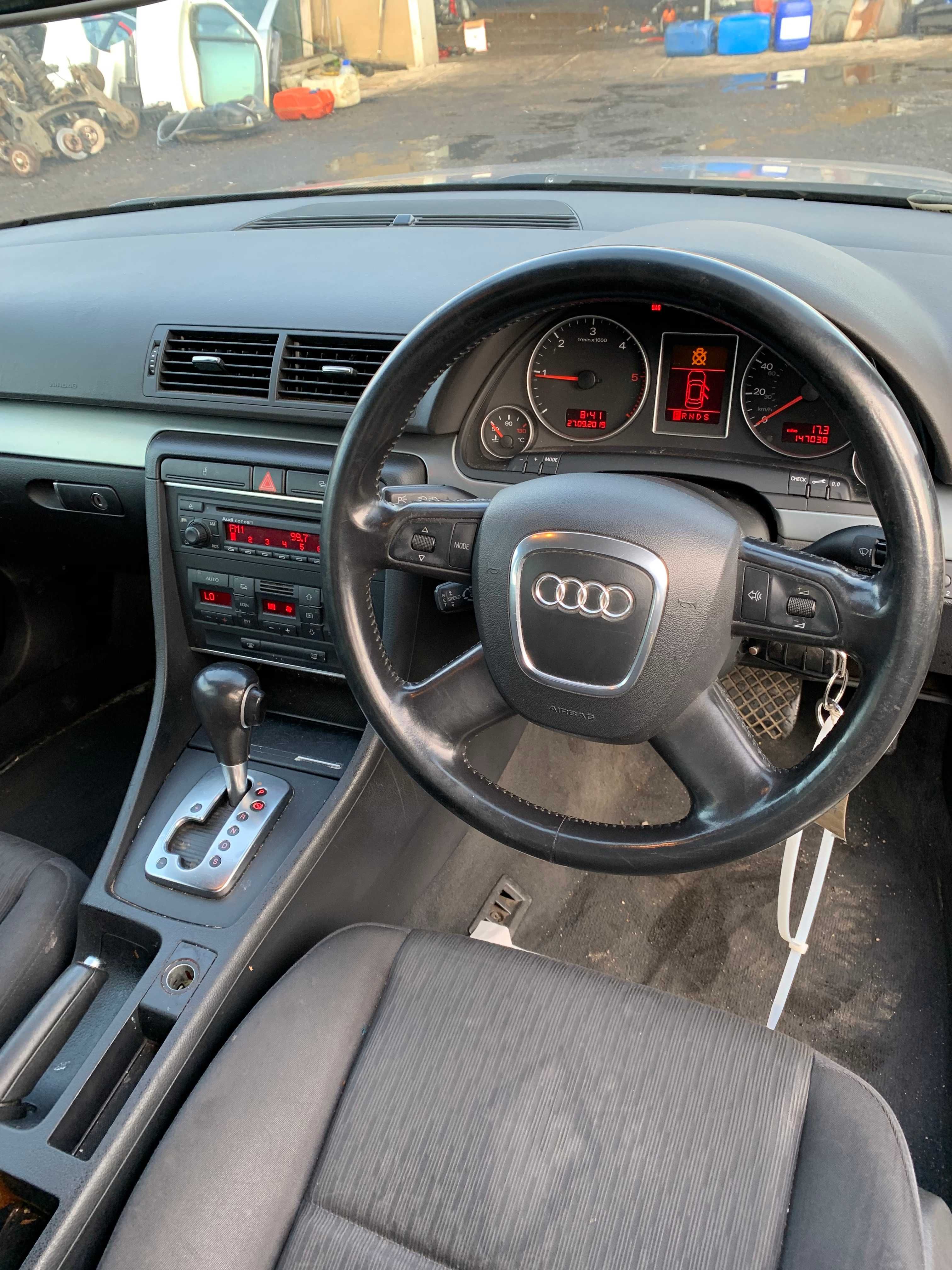 Fata completa/dezmembrari  Audi A4B7 2.0 TDI cutie automata  motor BLB