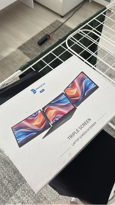 DomyFan S3 - Tripple screen laptop, transforma-ti laptopul de gaming