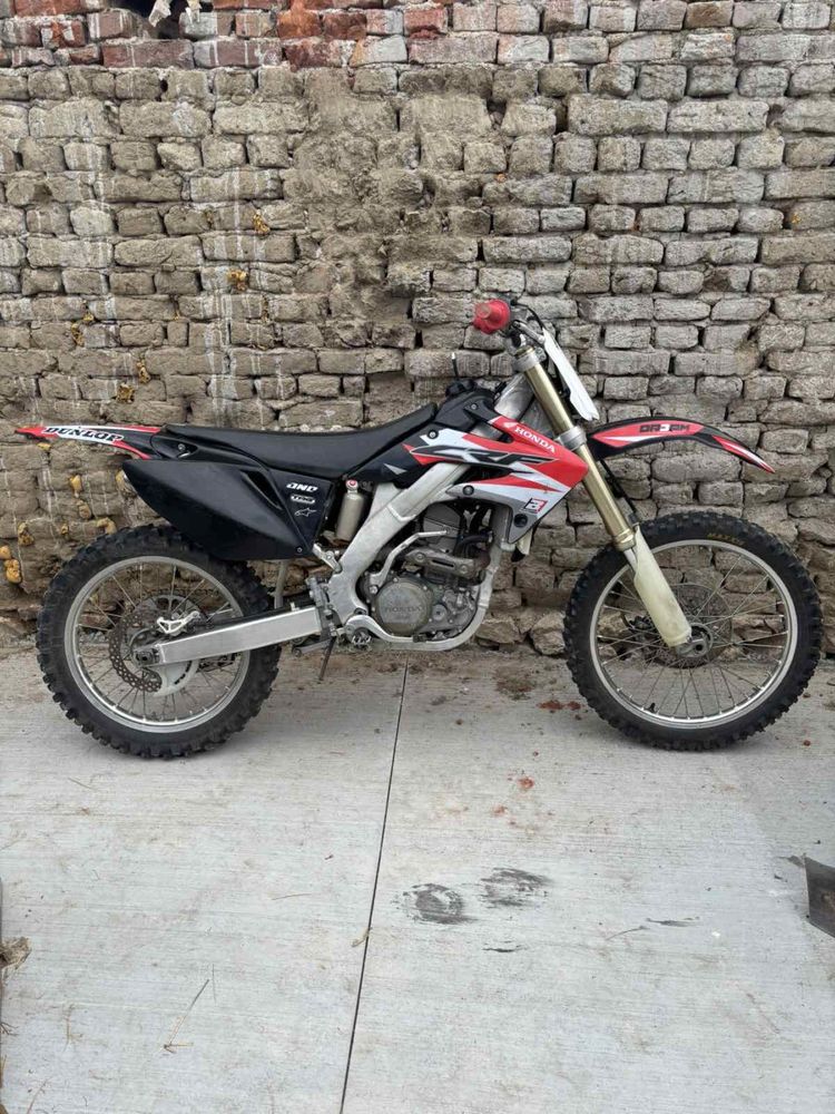 Honda CRF 250 с документи