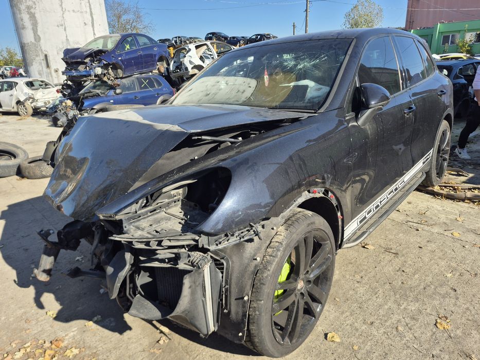 Porsche cayenne 2013 3.0tdi avariat volan dreapta pentru dezmembrari