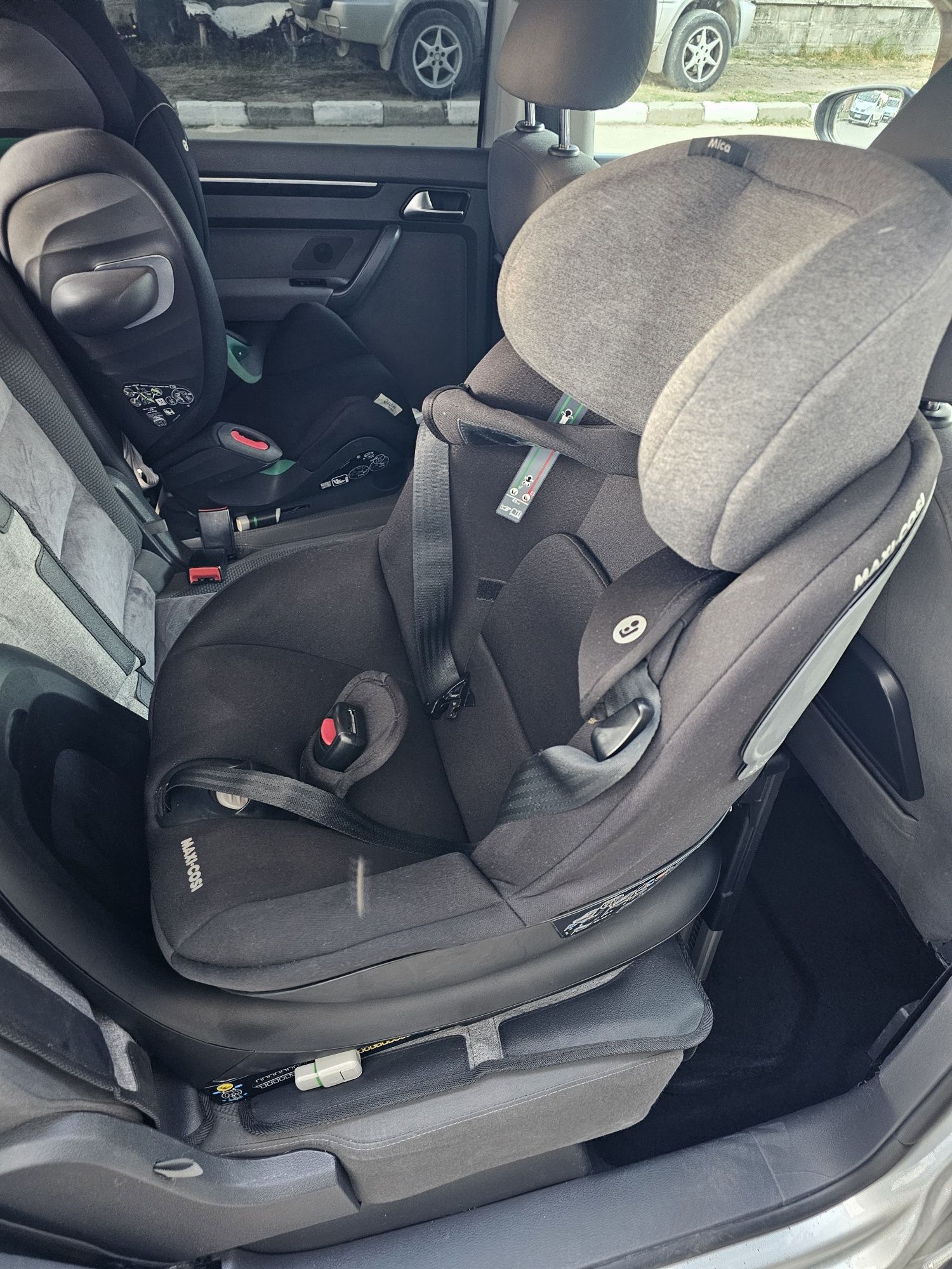Столче за кола maxi cosi
