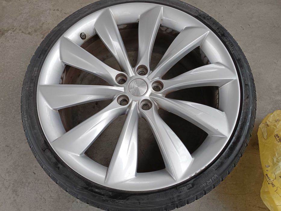 Джанти Тесла модел С Tesla model S