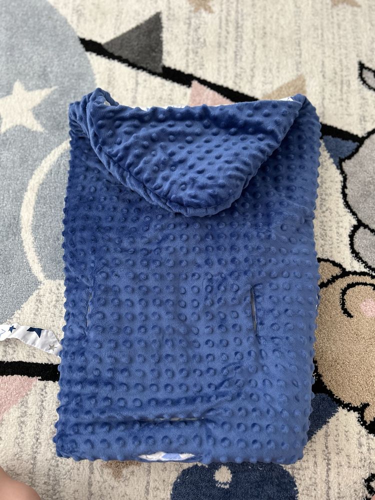 Одеяло за столче за кола Milky Way & Navy Blue Minky