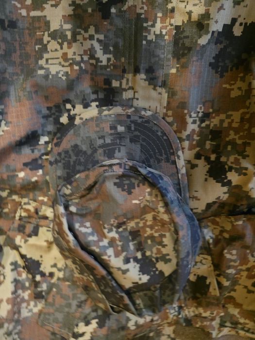 Камуфлажни дрехи