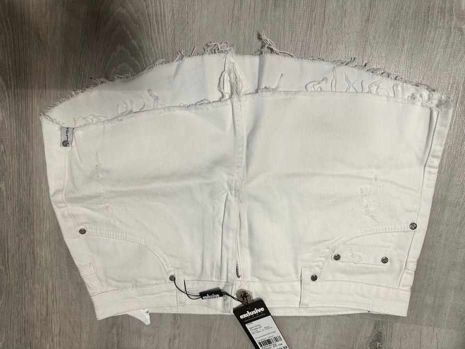 Различни модели дрехи