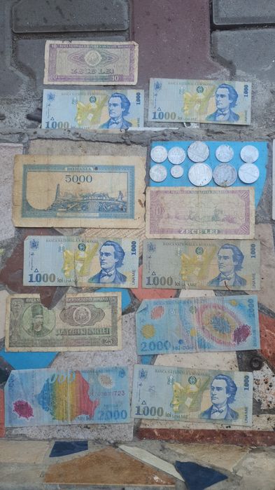 Am și câteva monede