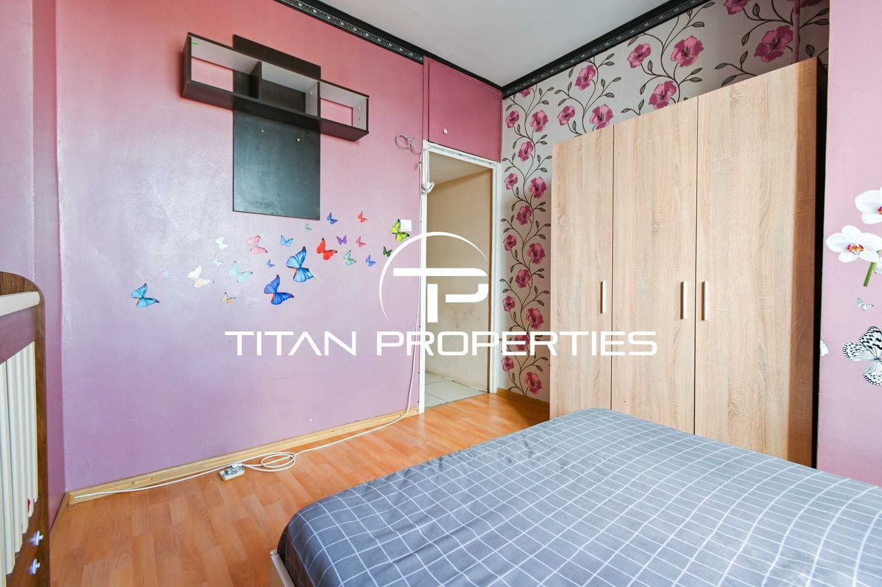 Дава се под наем Двустаен апартамент в София, Толстой - 75 кв.м за 458.49 € - Снимка #2