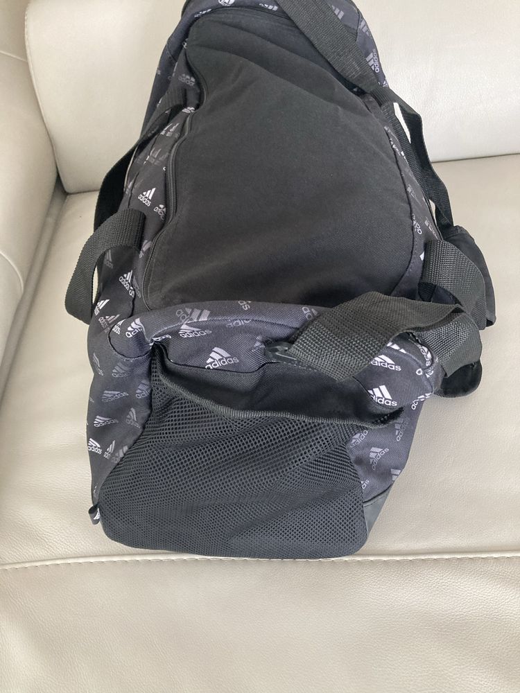 Сак и раница ( adidas , nike )