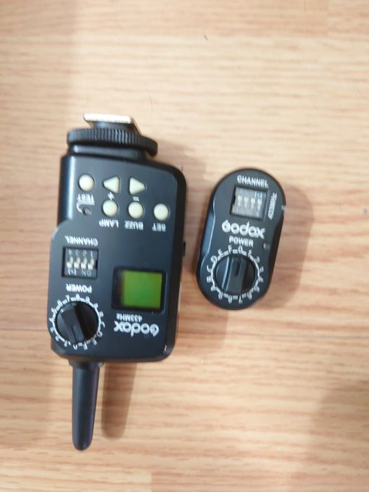 Blitz studio portabil Godox ES600P