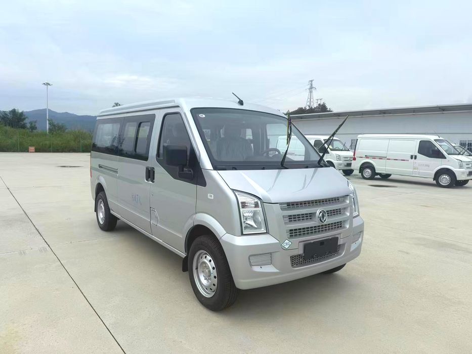Микроавтобус-минивэн Донгфенг. Новый